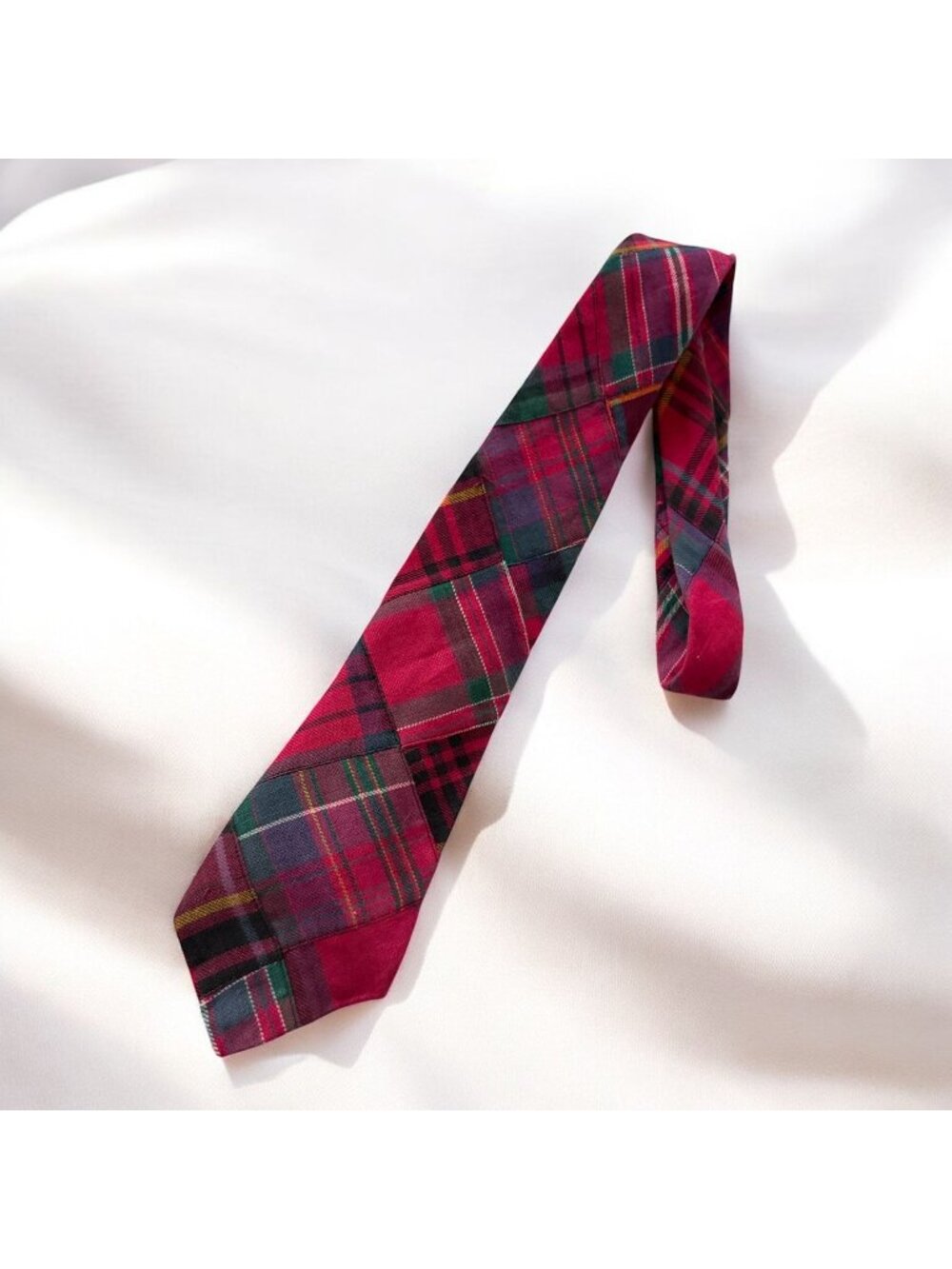 GAP Vintage Men's Red Holiday Plaid Neck Tie